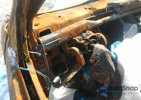 2002 Ford Focus Se Base/Se Comfort из США, поврежденный, VIN 1FAFP34P82W289200